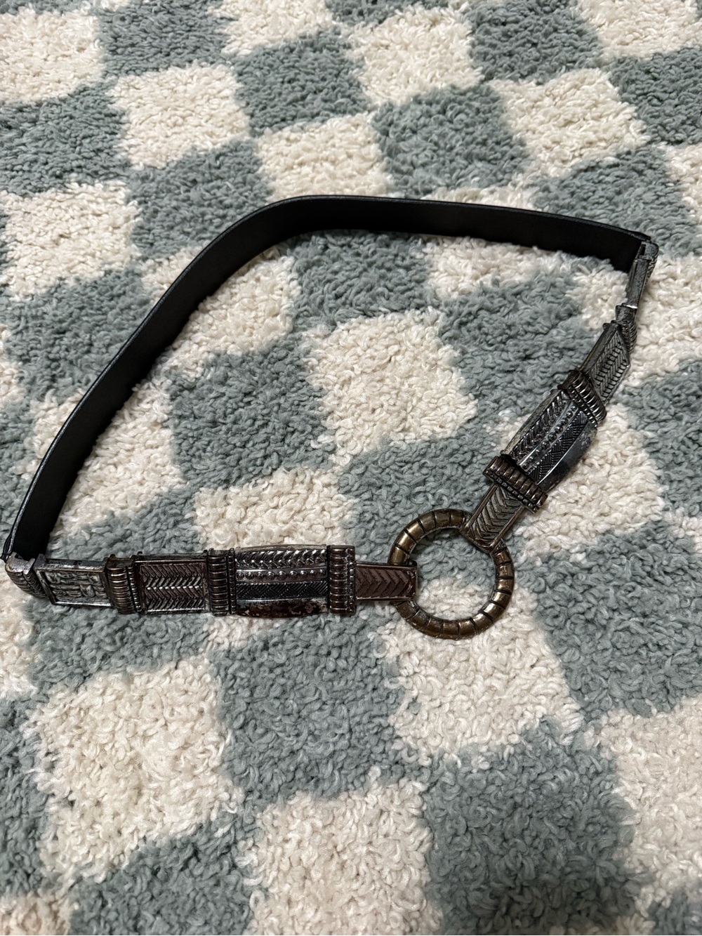 Chico’s black leather women’s belt silver tone links southwestern western Medium